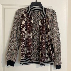 Gimmicks by BKE button up sweater